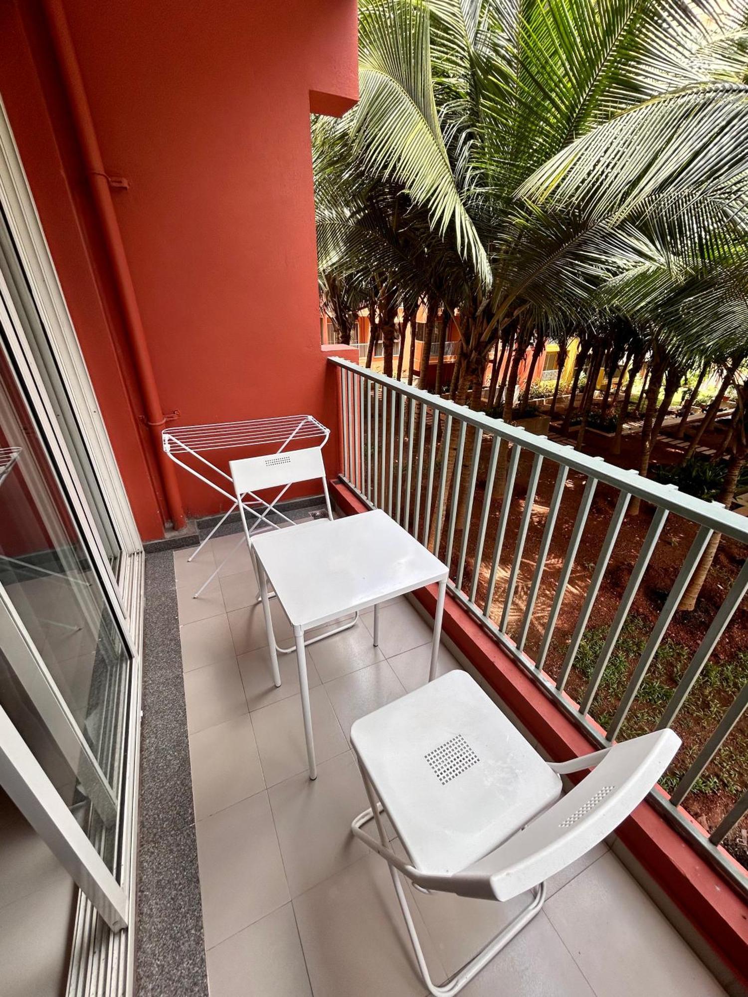 Pool And Garden View Good Stay Premium 2 Bhk Flat 104 Dabolim Esterno foto